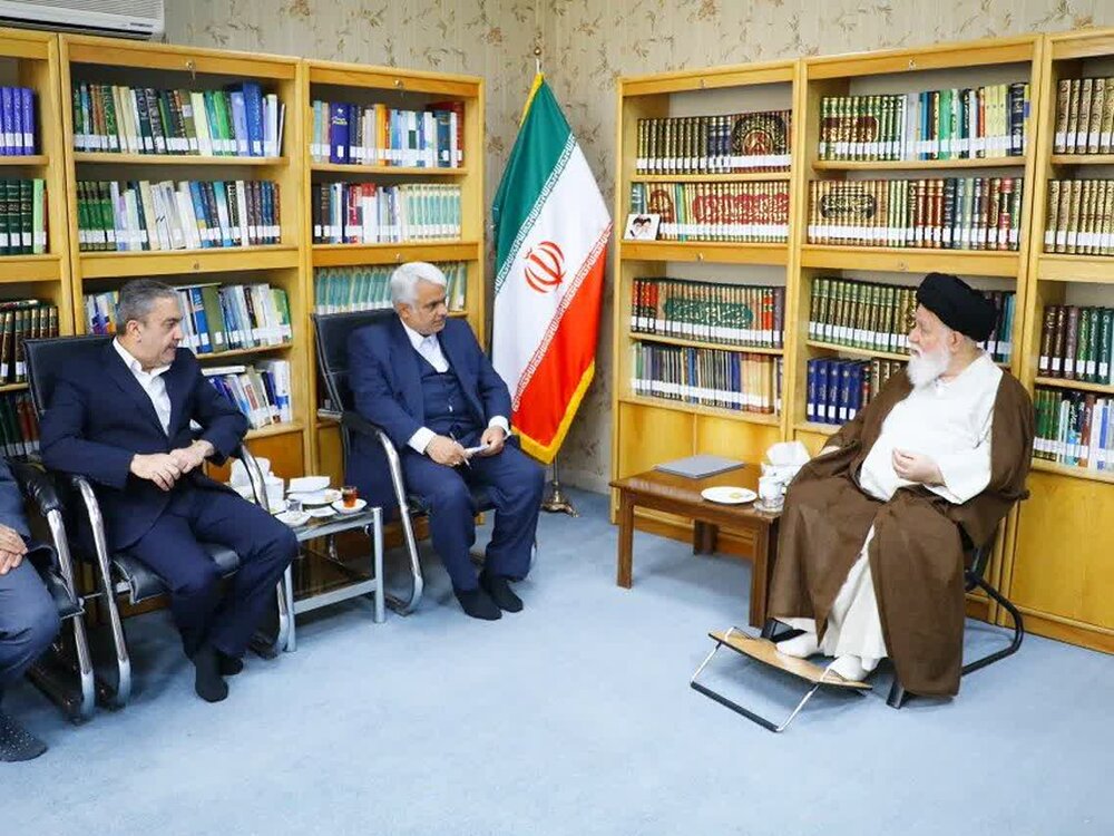 تکلیف مدیران شهری گرهگشایی از زائران امام هشتم(ع) است/ ضرورت توسعه زیرساختهای اقامت و حمل و نقل