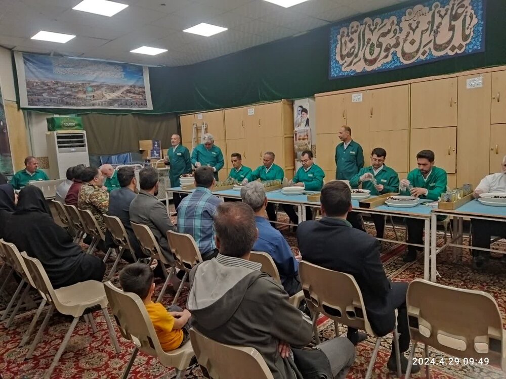 فعالان و مبلغان فرهنگی منطقه پدافند هوایی شمال شرق در حرم مطهر رضوی تقدیر شدند