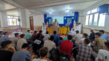 تصاویر/ بازدید دانش آموزان از مدرسه علمیه صاحب الزمان (عج) مرند