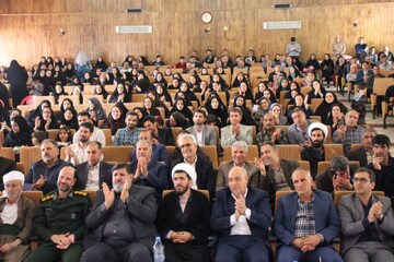 تصاویر/ برگزاری جشن بزرگداشت مقام معلم در تکاب