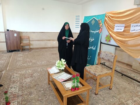 تصاویر/تجلیل از اساتید مدرسه علمیه امام خمینی (ره)آشتیان