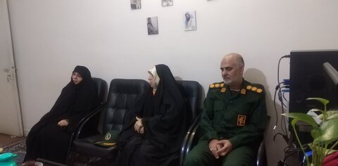 تصاویر/دیدار فرمانده سپاه ساوه از اساتید مدرسه علمیه الهیه ساوه