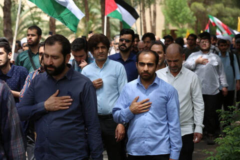 تصاویر/ مراسم تشییع شهید گمنام و تجمع طلاب و دانشجویان استان قم در حمایت از دانشجویان آزادی‌خواه حامی فلسطین