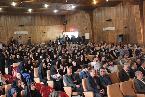 تصاویر/ برگزاری جشن بزرگداشت مقام معلم در تکاب