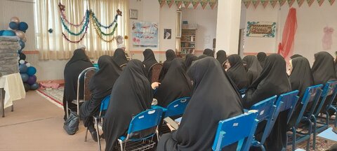 تصاویر/ بزرگداشت روز معلم در مدرسه علمیه فاطمیه شهرستان نقده