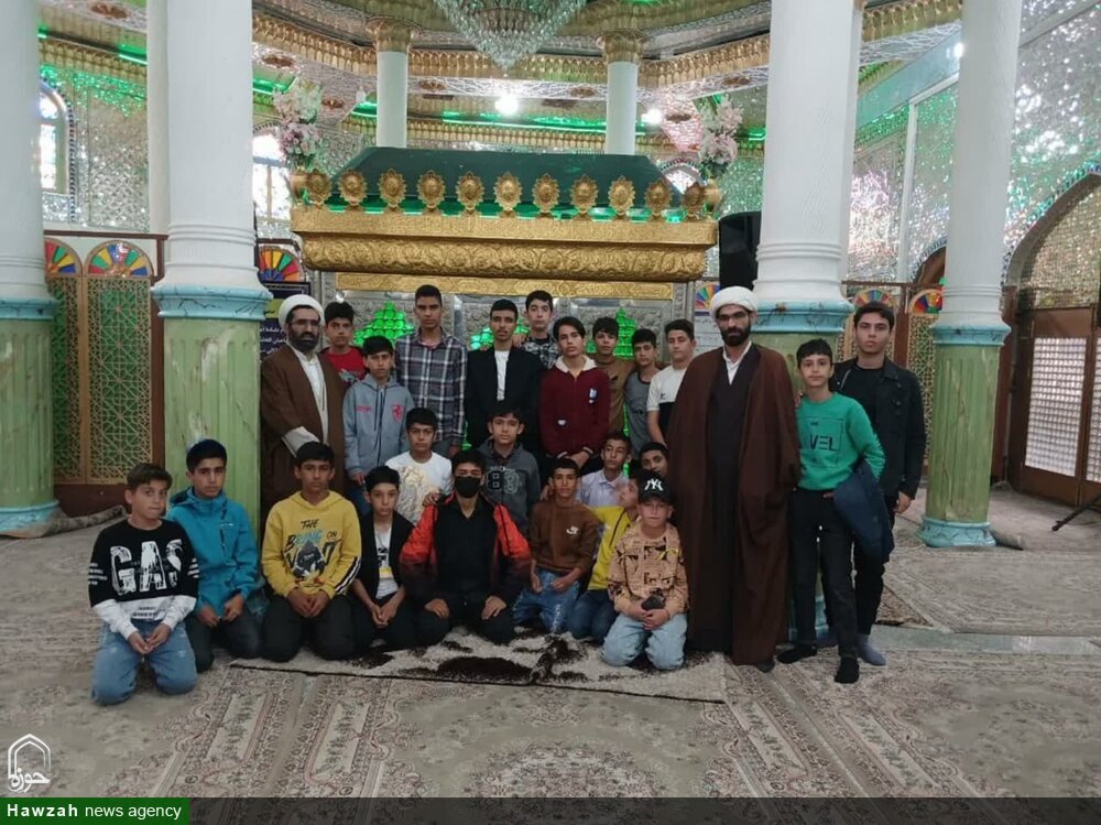 دانشآموزان نهاوندی با حوزه علمیه آشنا شدند دانشآموزان نهاوندی با حوزه علمیه آشنا شدند