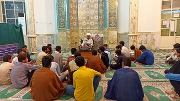 تصاویر/ درس اخلاق طلاب مدرسه علمیه صاحب الزمان( عج) بشاگرد