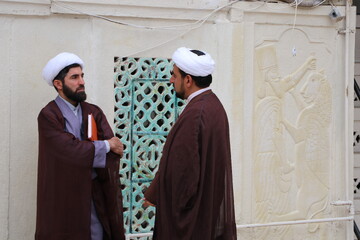 تصاویر/ مدرسه علمیه با نمادهای تاریخی در شیراز