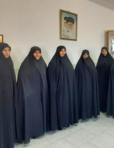تصاویر/حضور فرماندهان حوزه مقاومت بسیج خواهران ساوه در مدرسه علمیه  فاطمه الزهرا(س) ساوه