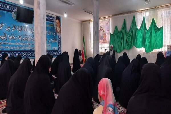 اساتید حوزه علمیه خواهران خالصانه در مسیر تربیت فرزندان جامعه میکوشند