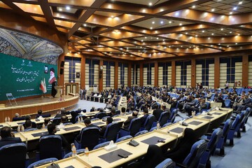 تصاویر/ آیین تقدیر از معلمان و مدیران نمونه کشوری و استانی