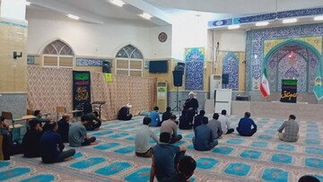 تصاویر/ مراسم سوگواری شهادت امام صادق (ع) طلاب مدرسه علمیه مولود کعبه جاسک
