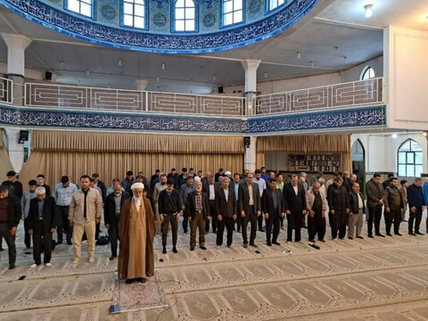 تصاویر/ اقامه نماز جمعه شهرستان کامیاران