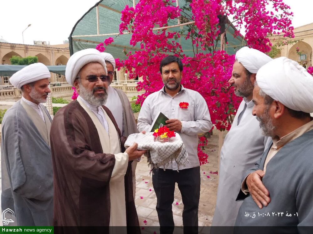 تصاویر / تقدیر از اساتید مدرسه علمیه امام خمینی (ره) یزد