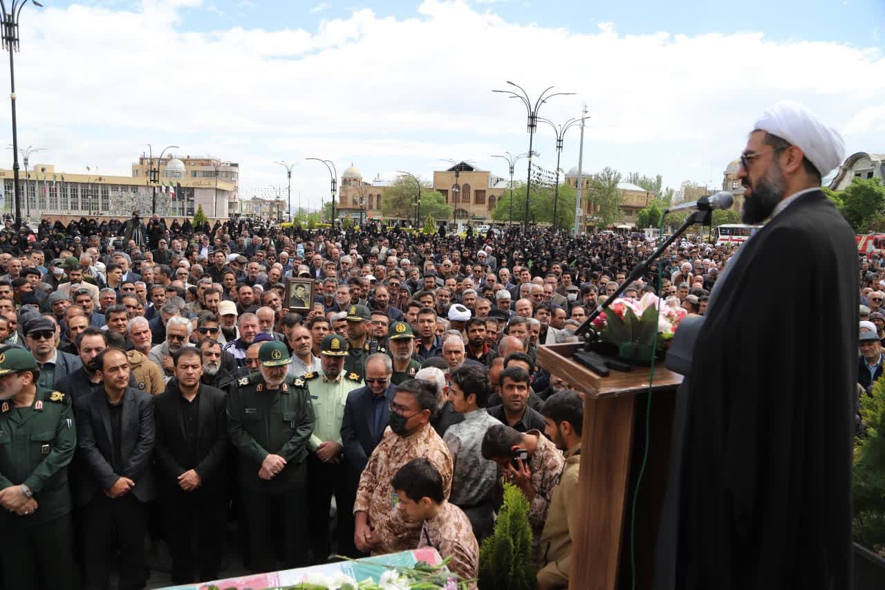 علمای اسلام به تأسی از امام صادق(ع) مدافع اسلام و ارزش‌های آن بوده و هستند