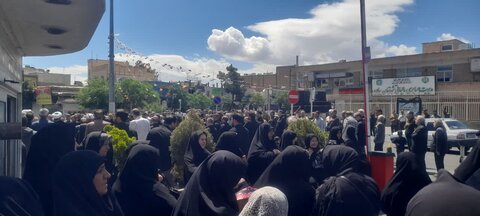 تصاویر/حضور طلاب مدرسه علمیه فاطمة الزهرا  ساوه اجتماع بزرگ عزاداران امام صادق علیه‌السلام