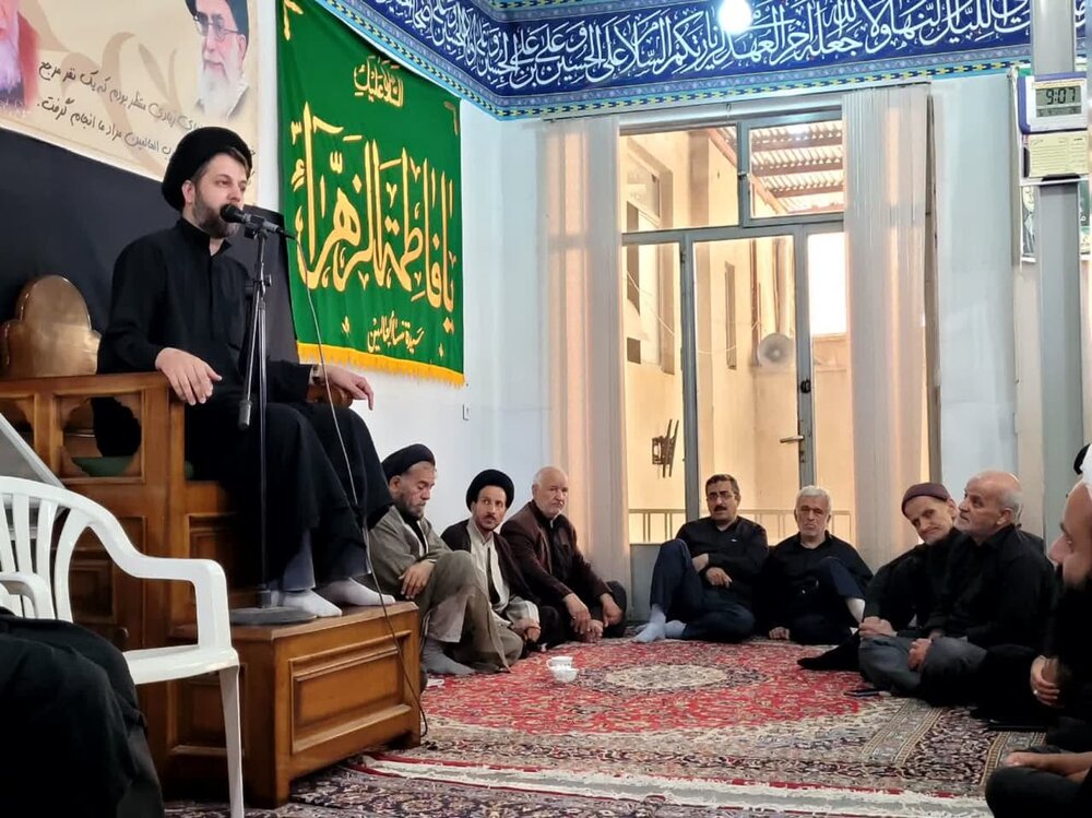 مراسم عزاداری شهادت امام صادق (ع) در بیت مرحوم آیت الله مدنی کاشانی