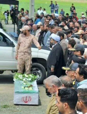تصاویر/ مراسم وداع با پیکر مطهر شهید جلال اعتماد با حضور مردم و مسئولین شهر دزج