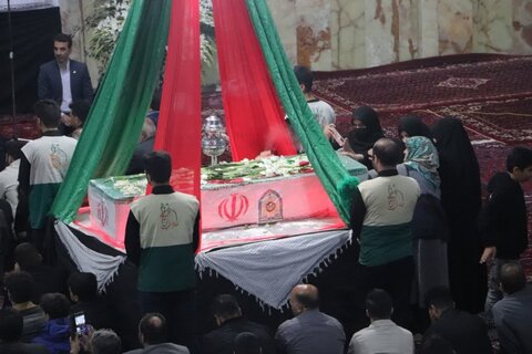 تصاویر/ مراسم وداع با پیکر مطهر شهید جلال اعتماد با حضور مردم و مسئولین شهر دزج