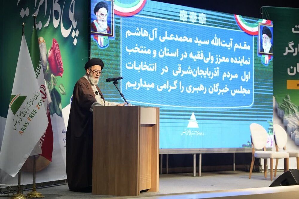 نگاه اسلام به کارگر، نگاه قدرشناسانه است