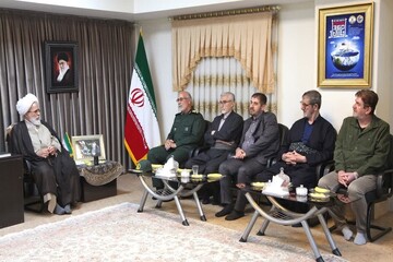 تصاویر/ دیدار فرزندان مرحوم ماموستا ملا احمد فخری با امام جمعه کرمانشاه