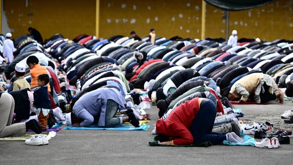 نارضایتی مسلمانان مونفالکونه ایتالیا از ممنوعیت نماز در مکان‌ها فرهنگی