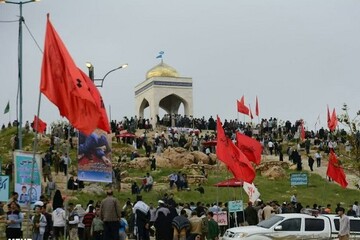 صعود سراسری کاروان های راهیان نور کشور به « ارتفاعات بازی دراز»