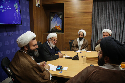 تصاویر/ اجلاسیه فراکسیون روحانیون اعضای شوراهای شهر کشور در قم