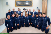 ईरानी राष्ट्रीय फुटबॉल टीम की महत्वपूर्ण सफलता के बाद सुप्रीम लीडर से मुलाकात