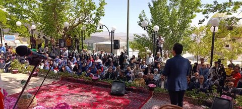 تصاویر/ «بیست و یکمین شکرانه گل محمدی» در شهر نیاسر
