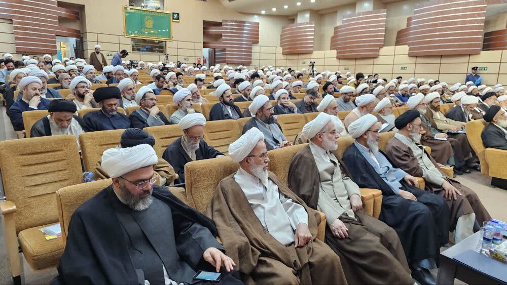 اولین گردهمایی ملی قرارگاه های راهبری مساجد در استان ها در مشهد
