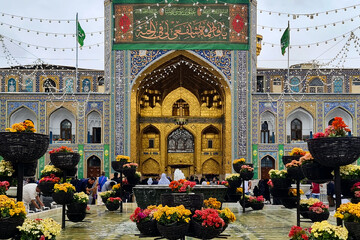 چرا لقب معصومه به بانوی کرامت داده شده است؟