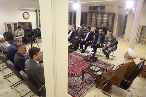 تصاویر/ دیدار مدیرعامل بانک مهر کشور با آیت الله العظمی جوادی آملی