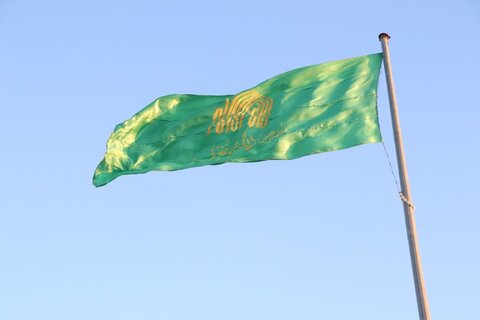 تصاویر/ اهتزاز پرچم امام رضا(ع) در سیراف