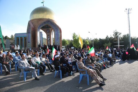 تصاویر/ مراسم استقبال از خادمین و حاملین پرچم متبرک حرم مطهر رضوی در ارومیه