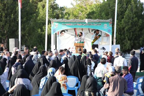 تصاویر/ مراسم استقبال از خادمین و حاملین پرچم متبرک حرم مطهر رضوی در ارومیه