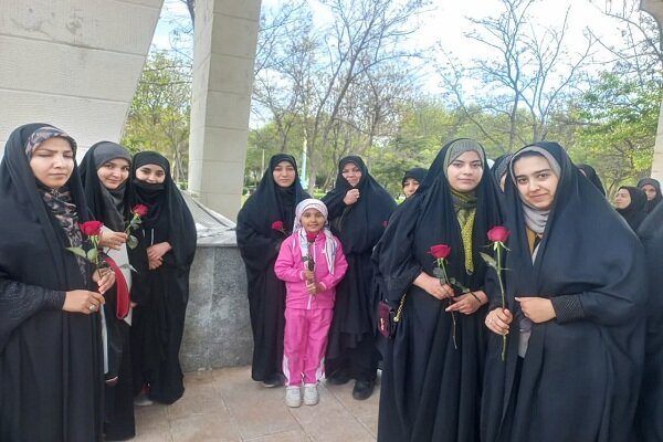 همایش پیادهروی بانوان طلبه اردبیلی