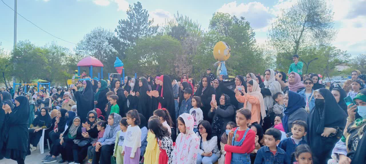برگزاری اجتماع مادران و دختران در خلخال به مناسبت روز دختر +عکس