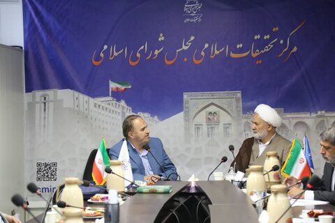 دکتر رفیعی آتانی در  نشست شورای امور پژوهشی مرکز تحقیقات اسلامی مجلس