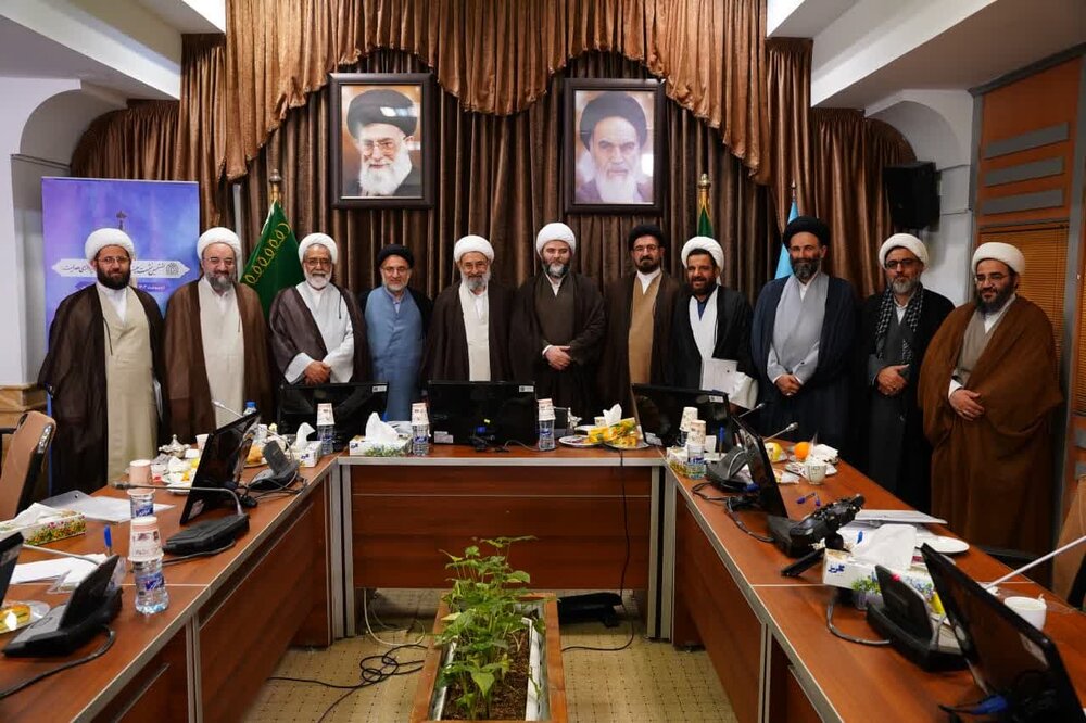 توانمندسازی امامان محله و ارکان مساجد برای پیشرفت محلهها