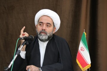 تلاش دشمن این است که انقلاب اسلامی الگوی آزادگان عالم نباشد