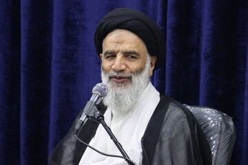 امروز شاهد صدور انقلاب اسلامی در سراسر دنیا هستیم