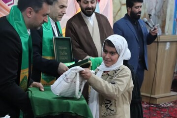 فیلم| برگزای جشن ولادت حضرت معصومه (س) و جشن تکلیف دختران تحت پوشش کمیته امداد امام (ره) قروه