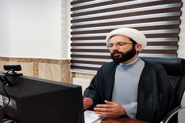 دشمن به دنبال تحریف ارزشهای اسلامی است