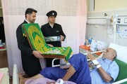 فیلم| لحظاتی زیبا از حضور خدام رضوی در بیمارستان تامین اجتماعی بوشهر