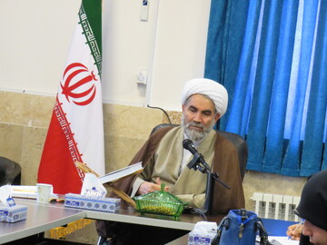 اولویت حوزه های علمیه به کارگیری منویات مقام معظم رهبری می باشد