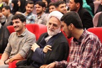 مقابله با دانه درشت‌ها خواسته اصلی دانشجویان از رئیس دستگاه قضا