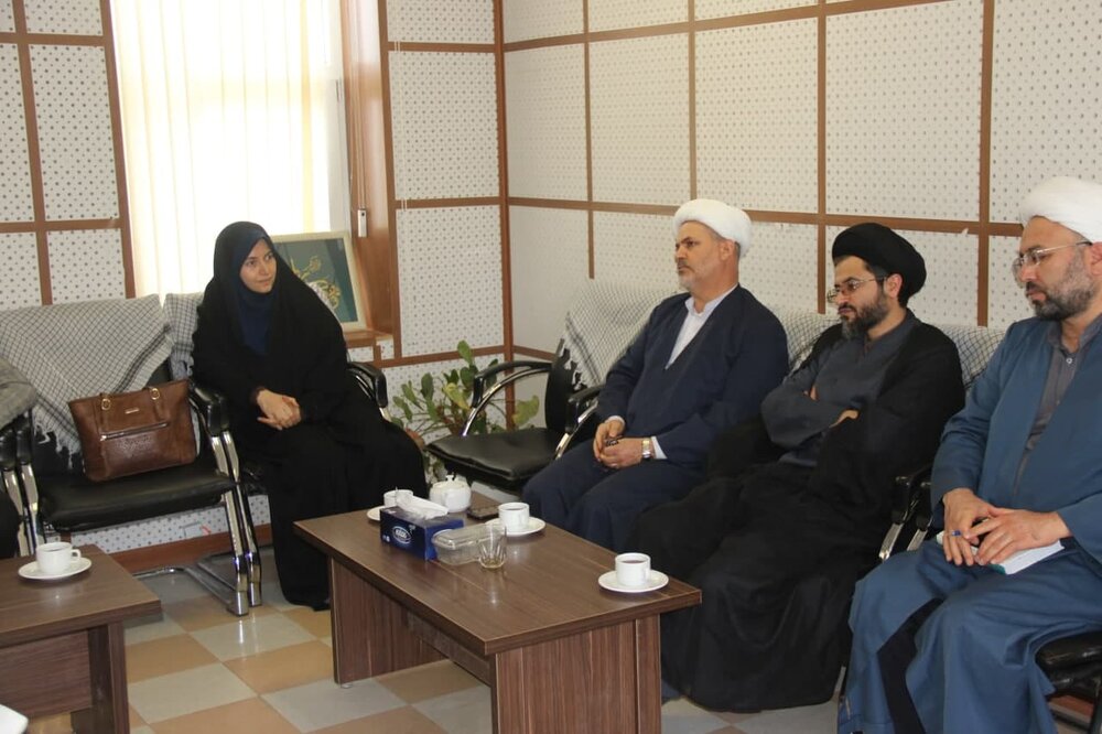 همکاری حوزه علمیه استان قزوین با نهاد کتابخانه ها افزایش می یابد