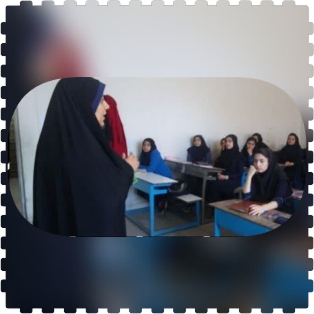 تصاویر/ تبلیغ چهره به چهره خواهران طلبه لرستانی برای پذیرش در حوزه