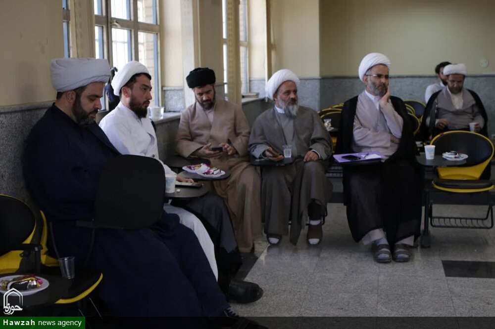 نشست معاون فرهنگی سازمان تبلیغات اسلامی با مدیر حوزه علمیه استان همدان نشست معاون فرهنگی سازمان تبلیغات اسلامی با مدیر حوزه علمیه استان همدان